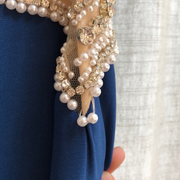 Blue and jeweled prom dress - Picture 7 of 7